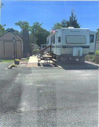 lot 119Lot, camper and shed